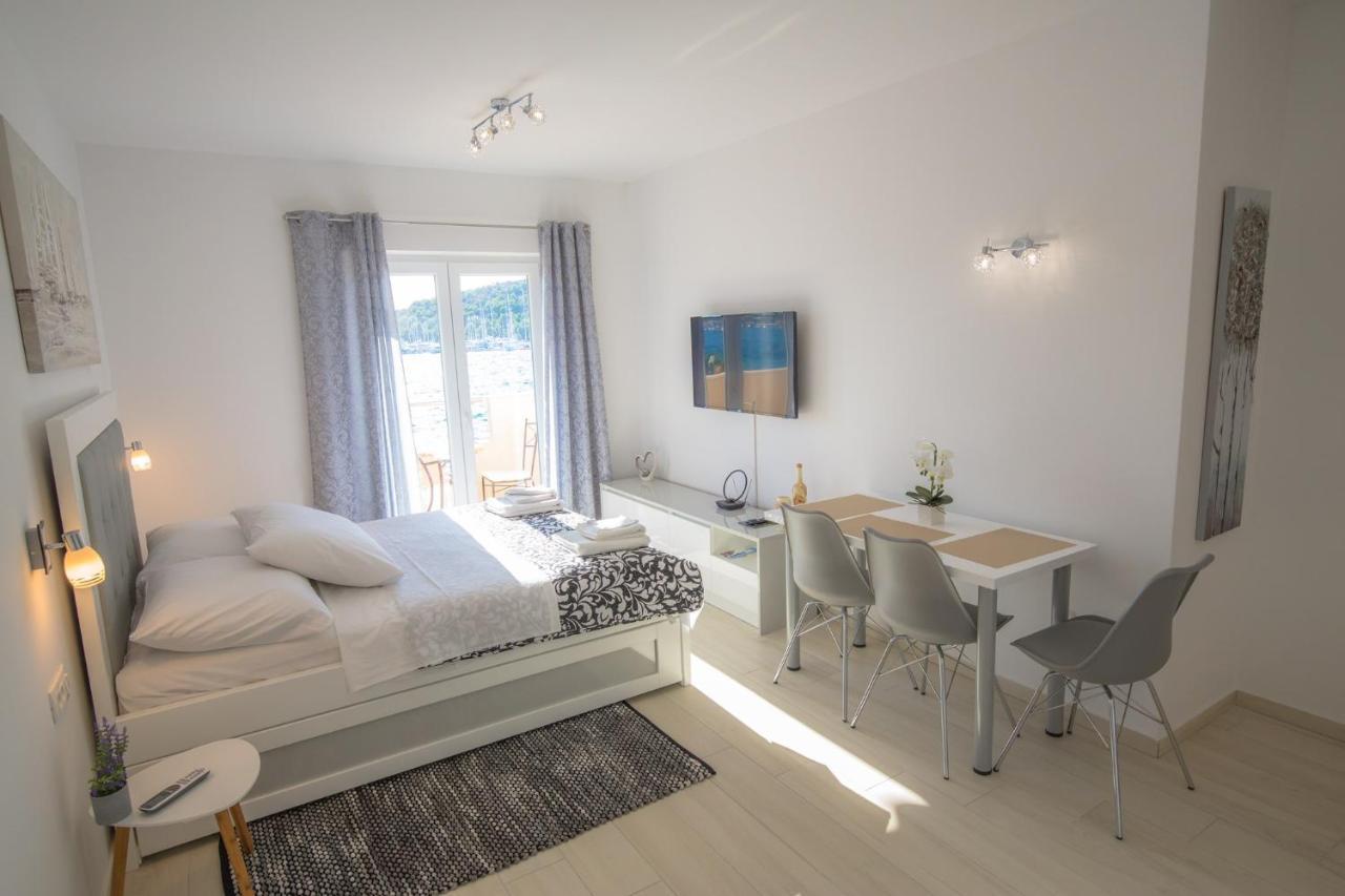 Apartments In Rogoznica 40364 Bagian luar foto
